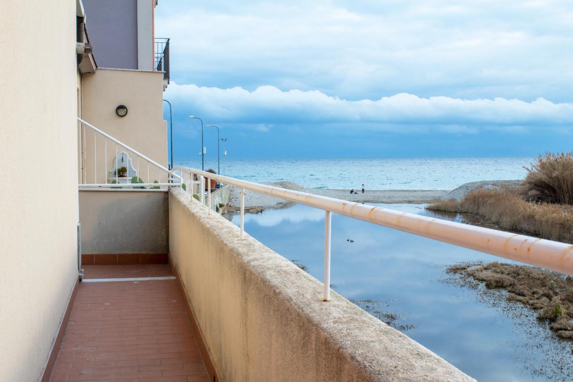 菲纳莱利古雷100 Metri Dal Mare Relax A Due Passi Dal Centro公寓 外观 照片